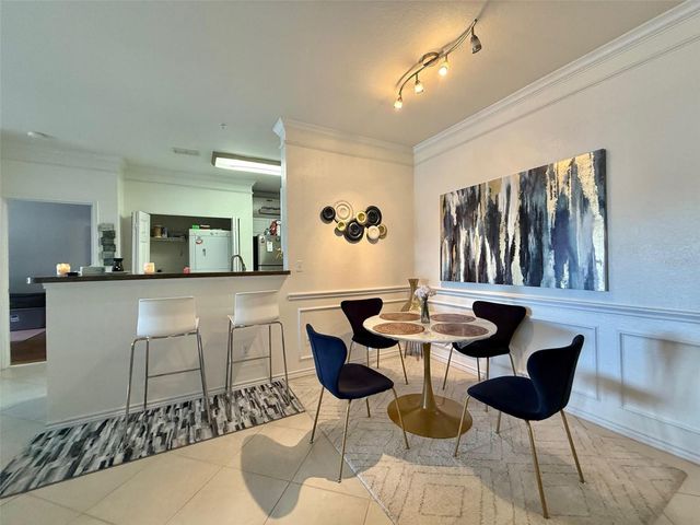 4333 BAYSIDE VILLAGE DRIVE 214, Tampa, FL 33615