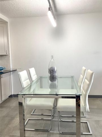 8900 Washington Boulevard PH2A, Pembroke Pines, FL 33025