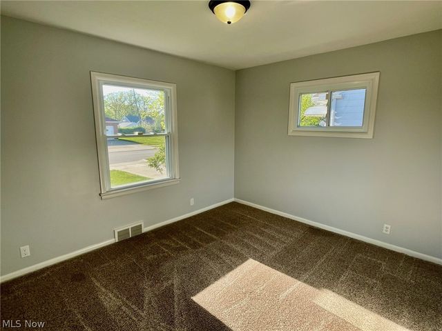 1683 Dennis Drive, Wickliffe, OH 44092