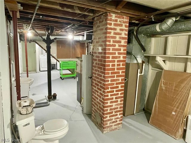 1683 Dennis Drive, Wickliffe, OH 44092