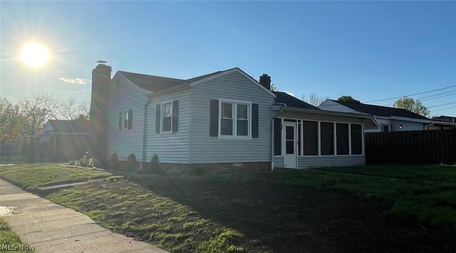 1683 Dennis Drive, Wickliffe, OH 44092