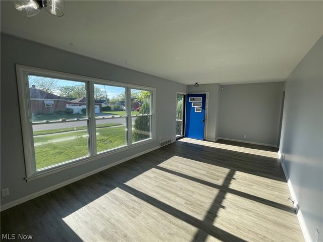 1683 Dennis Drive, Wickliffe, OH 44092