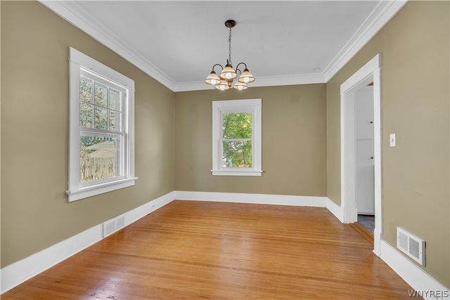 62 Parkwood Avenue, Tonawanda, NY 14217
