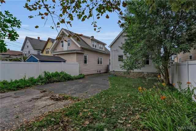 62 Parkwood Avenue, Tonawanda, NY 14217