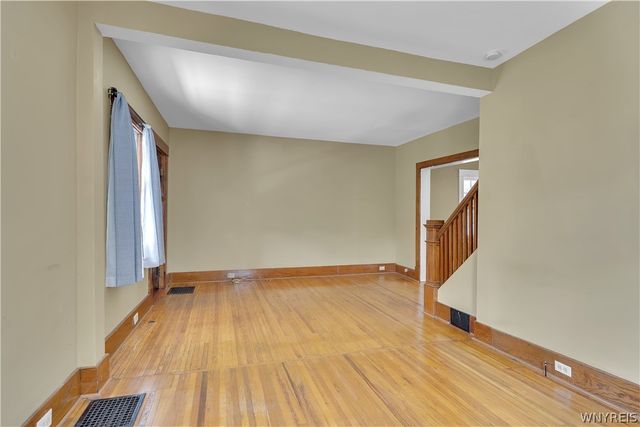 62 Parkwood Avenue, Tonawanda, NY 14217