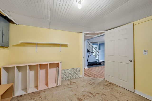 166 Lakeview Drive, Shelburne, VT 05458