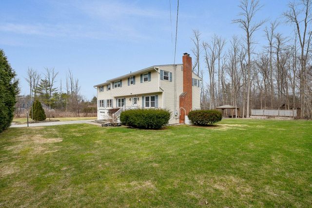 166 Lakeview Drive, Shelburne, VT 05458