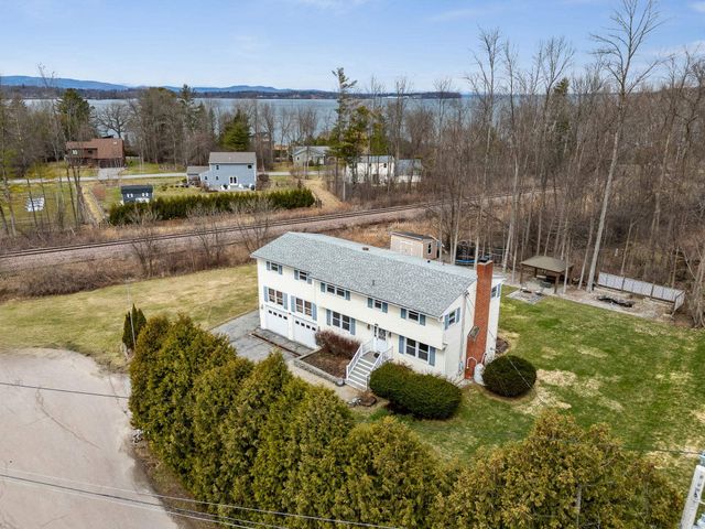 166 Lakeview Drive, Shelburne, VT 05458