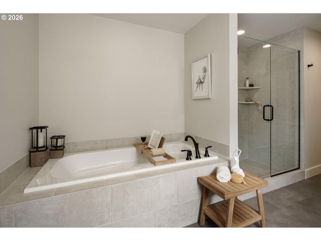 1909 Ne 195th Ct, Vancouver, WA 98684