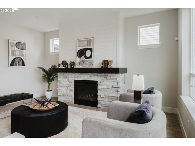 1909 Ne 195th Ct, Vancouver, WA 98684