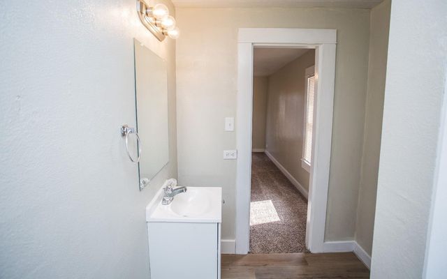 415 W Panhandle Street, Slaton, TX 79364