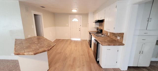 415 W Panhandle Street, Slaton, TX 79364