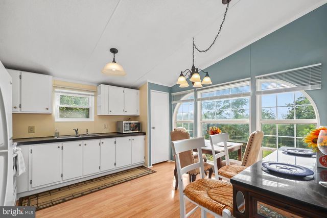 173 MEADOW RD, Luray, VA 22835
