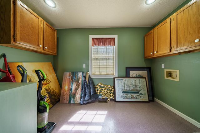 706 N Ridgeview Drive, Mountain View, AR 72560