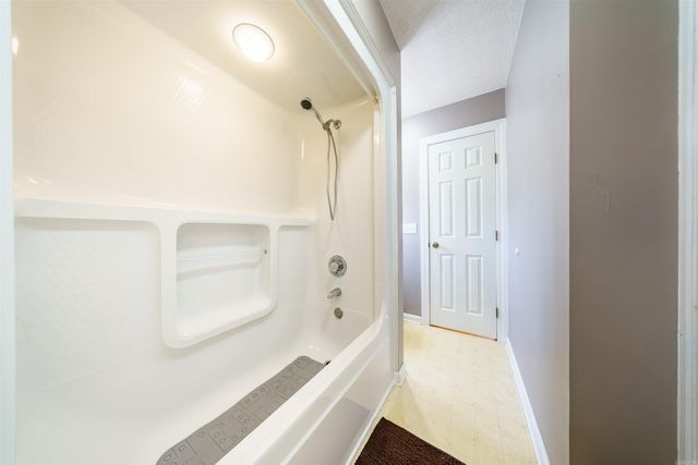 706 N Ridgeview Drive, Mountain View, AR 72560