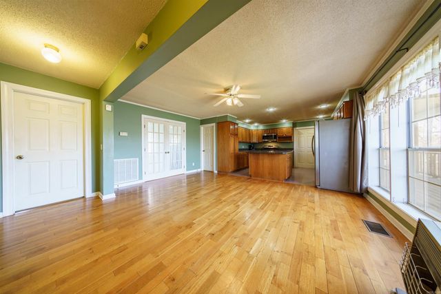 706 N Ridgeview Drive, Mountain View, AR 72560