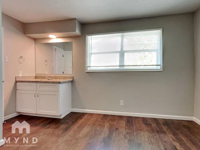 10010 Neuens Road, Houston, TX 77080