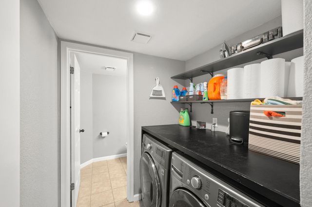 4124 Pebble Oaks Ct, Antelope, CA 95843