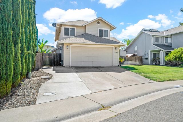4124 Pebble Oaks Ct, Antelope, CA 95843