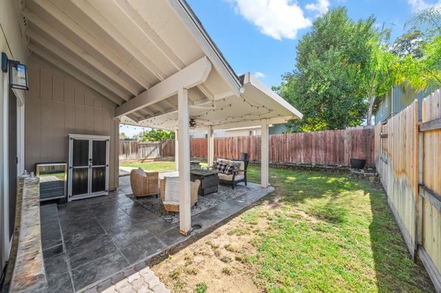 4124 Pebble Oaks Ct, Antelope, CA 95843