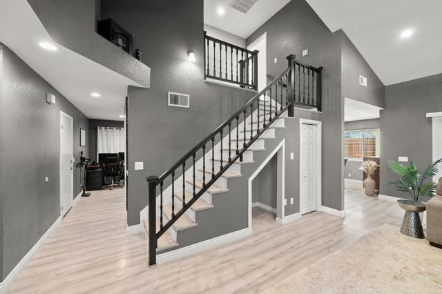 4124 Pebble Oaks Ct, Antelope, CA 95843