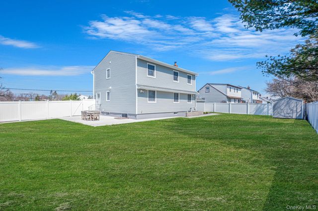 456 15th Street, West Babylon, NY 11704