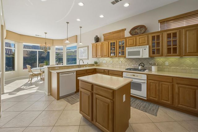 78613 Moonstone Lane, Palm Desert, CA 92211