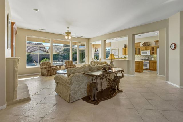 78613 Moonstone Lane, Palm Desert, CA 92211