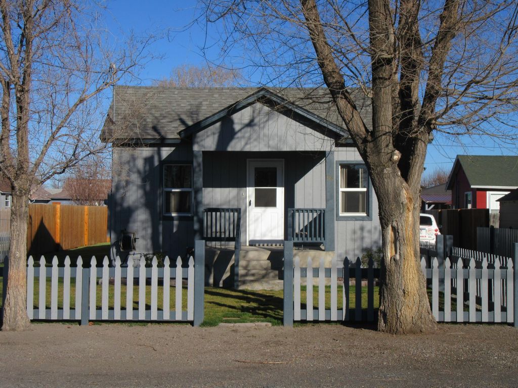 186 Siskiyou Street, Tulelake, CA 96134