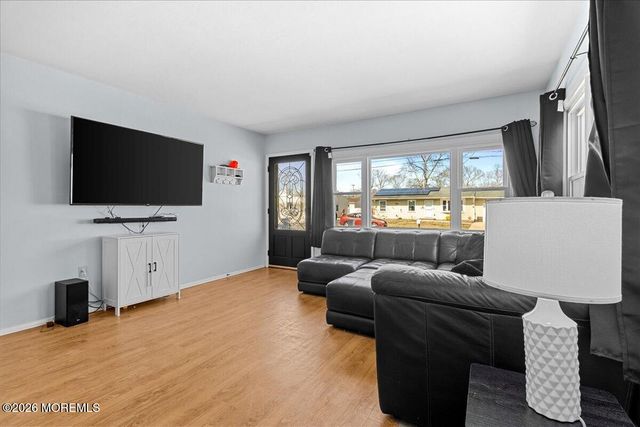 213 Chestnut Drive, Lanoka Harbor, NJ 08734