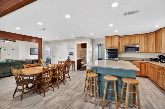 101 Stanek Drive, Surfside Beach, TX 77541