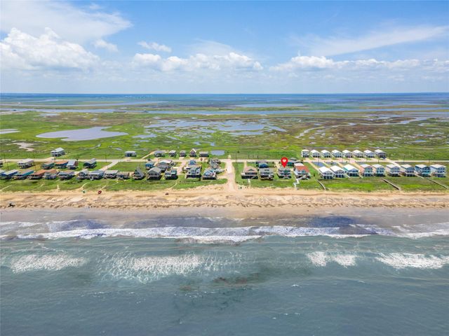 101 Stanek Drive, Surfside Beach, TX 77541