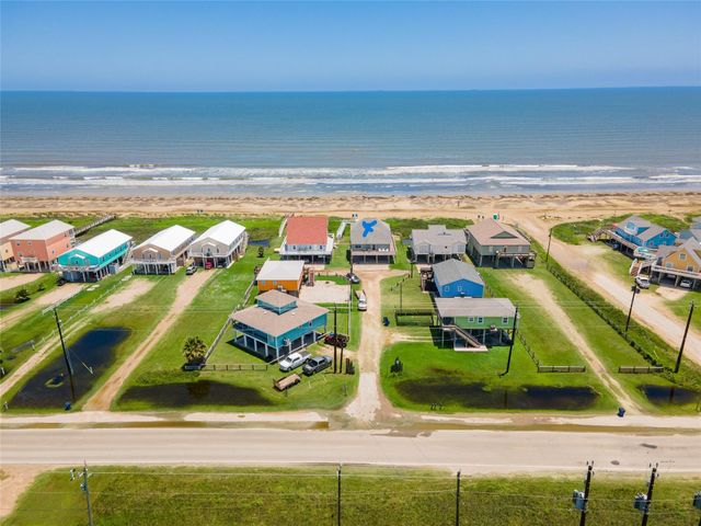 101 Stanek Drive, Surfside Beach, TX 77541