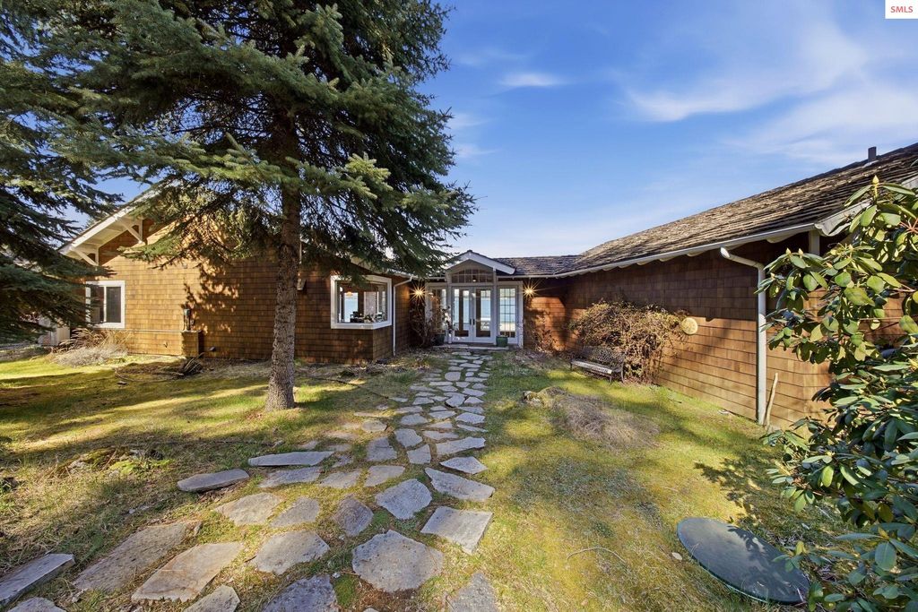 5015 Bottle Bay Rd, Sagle, ID 83860 photo 4