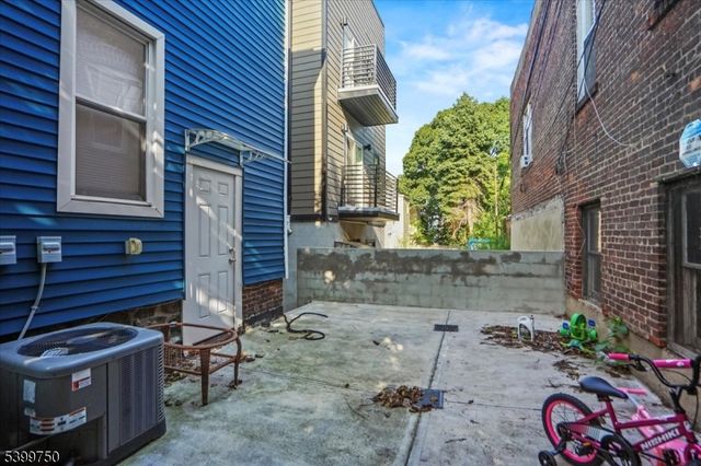 244 Clinton Ave, Jersey City, NJ 07304