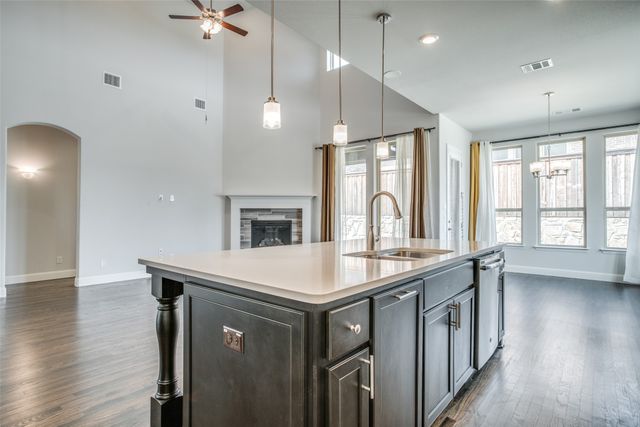 7915 Pimlico Drive, Irving, TX 75063