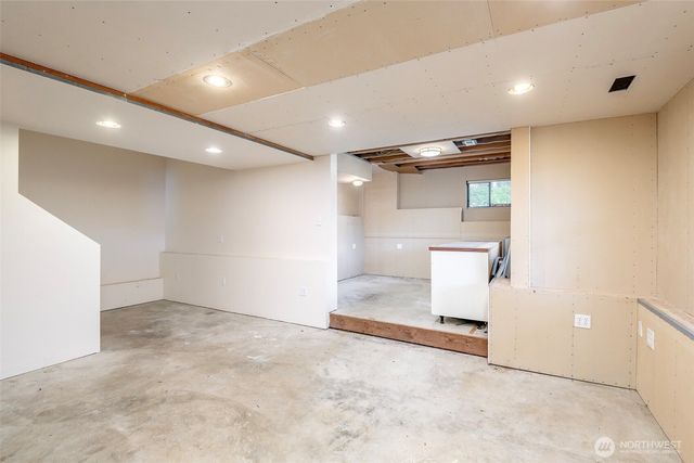 8408 129th Avenue SE, Newcastle, WA 98056