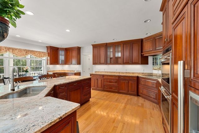 186 Foster St, Littleton, MA 01460