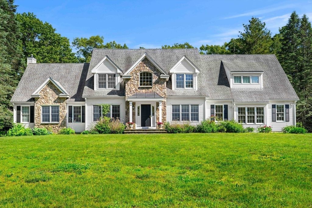 186 Foster St, Littleton, MA 01460