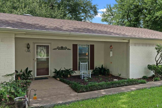 137 Honeysuckle, Beckville, TX 75631