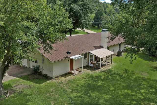 137 Honeysuckle, Beckville, TX 75631