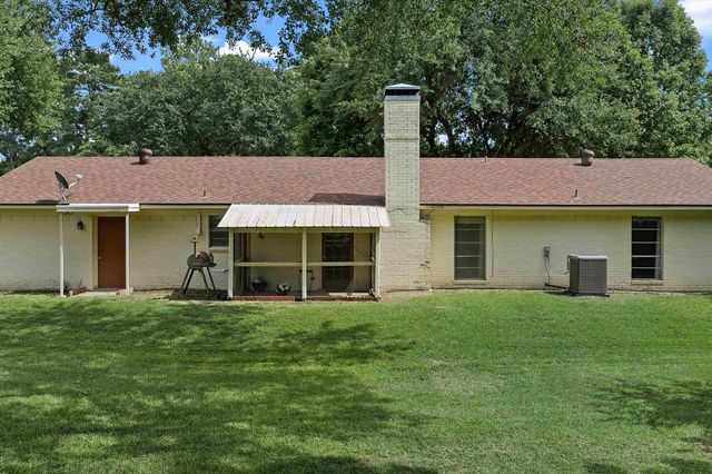 137 Honeysuckle, Beckville, TX 75631