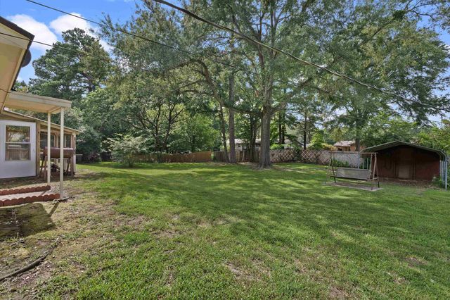 137 Honeysuckle, Beckville, TX 75631