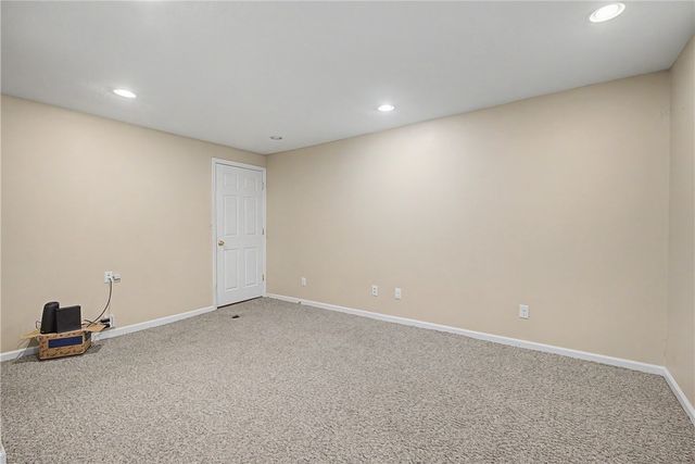 100 Greendale Drive, Kettering, OH 45429