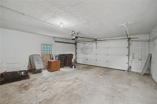 100 Greendale Drive, Kettering, OH 45429