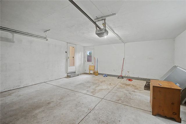 100 Greendale Drive, Kettering, OH 45429