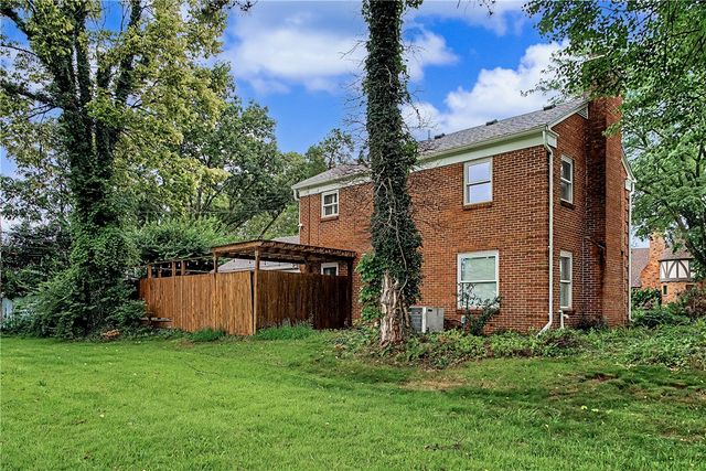 100 Greendale Drive, Kettering, OH 45429
