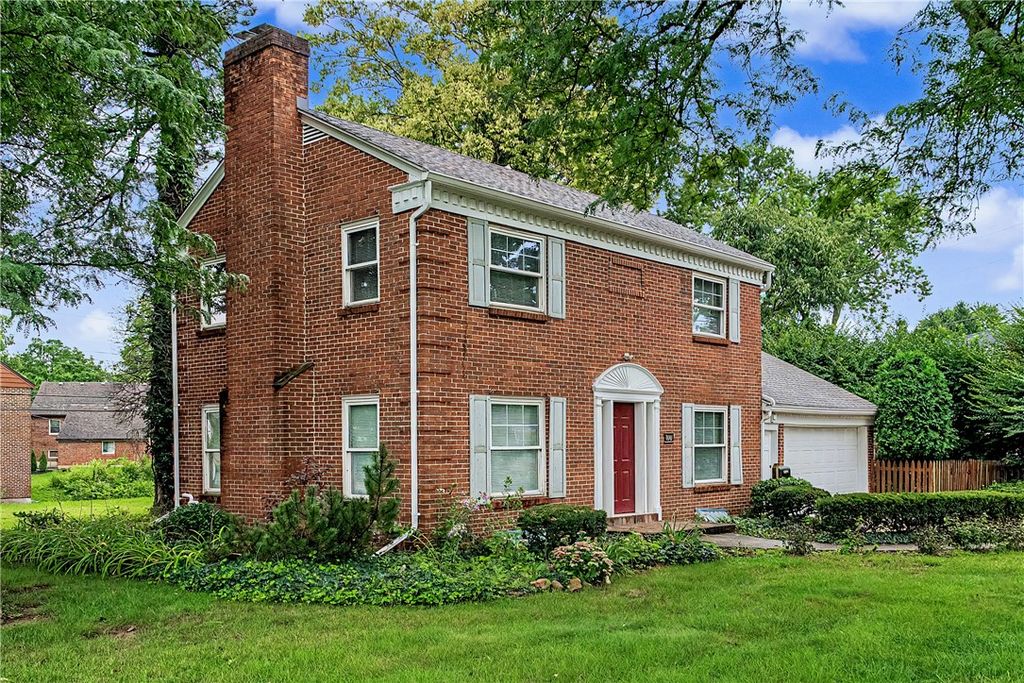 100 Greendale Drive, Kettering, OH 45429