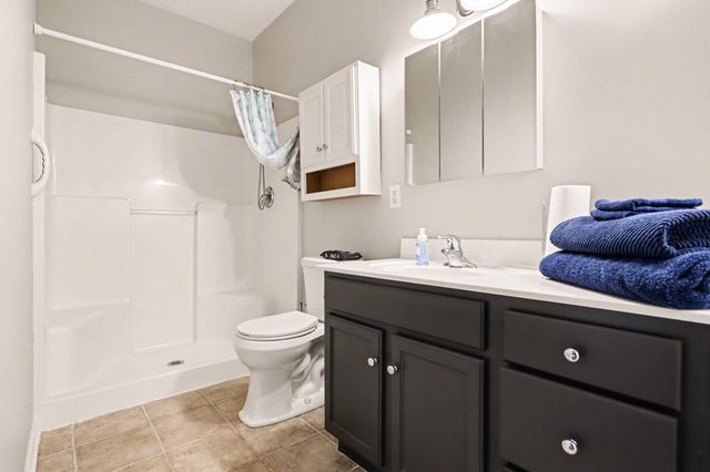 183 Abbington Circle, Battle Creek City, MI 49015