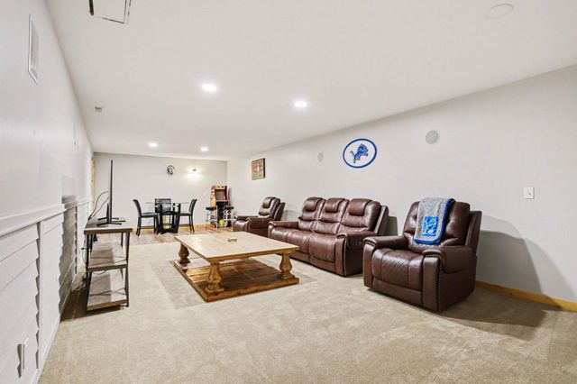 183 Abbington Circle, Battle Creek City, MI 49015